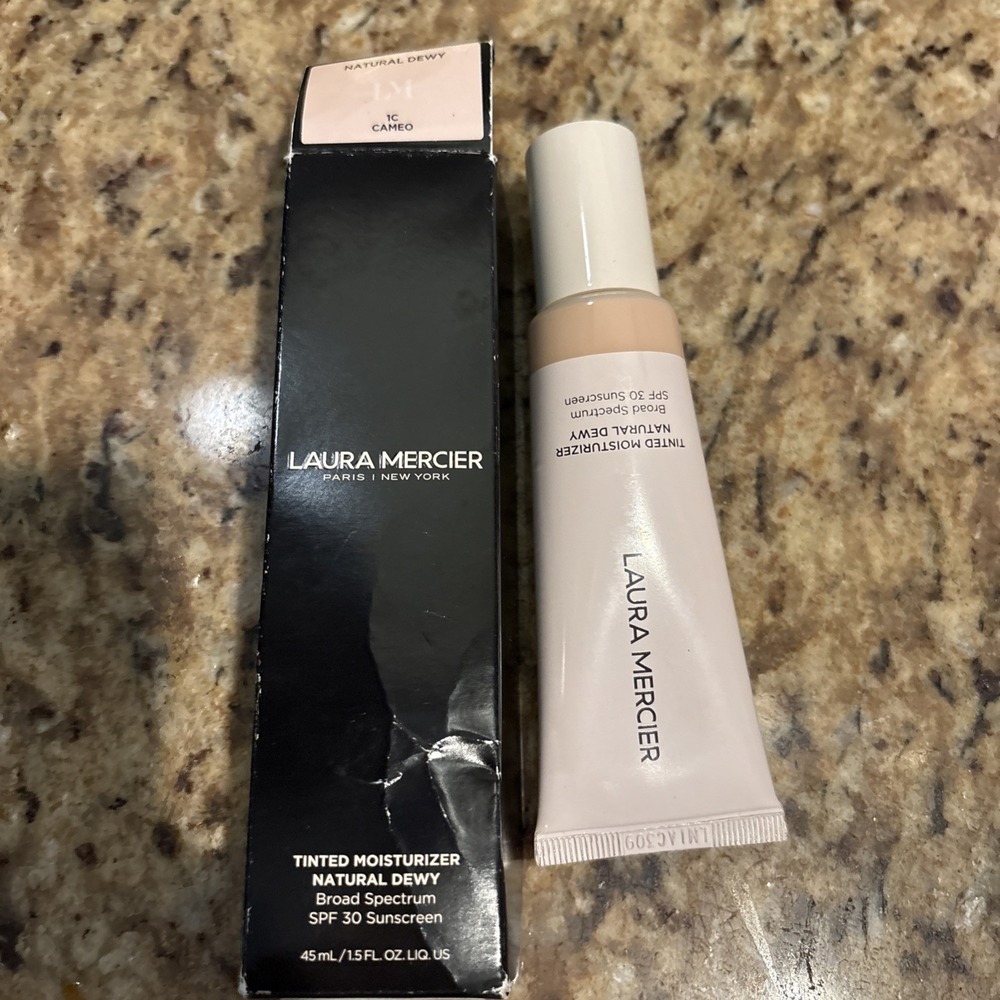 Laura Mercier Long Wear Tinted Moisturizer Natural Dewy 1 C cameo‎